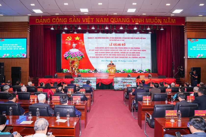Thủ tướng Phạm Minh Chính gửi gắm TP Hải Phòng (mới) 12 chữ 'Đoàn kết, giàu mạnh, hiện đại, văn minh, phồn vinh và hạnh phúc' ảnh 5