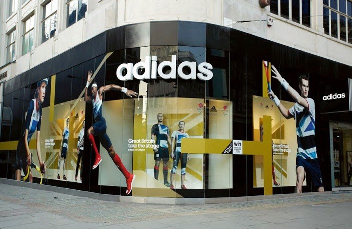 Bán gấp 3 lần giá vốn, Adidas Việt Nam vẫn… báo lỗ triền miên