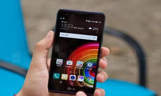 8 smartphone có thời lượng pin tốt nhất thế giới hiện nay