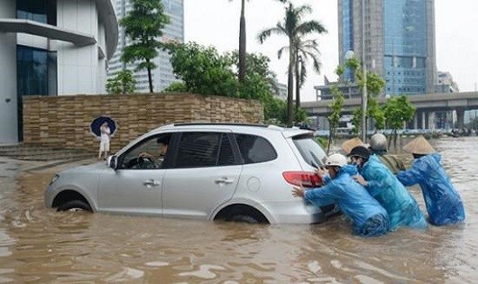 Phương pháp xử lý ô tô ngập nước, bị thủy kích