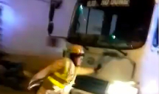 Tài xế lao vào CSGT Hà Nội đã ra đầu thú
