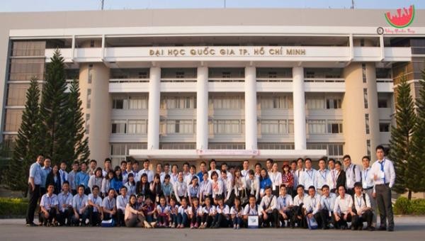 Sinh viên Đại học Quốc gia  TP.HCM.