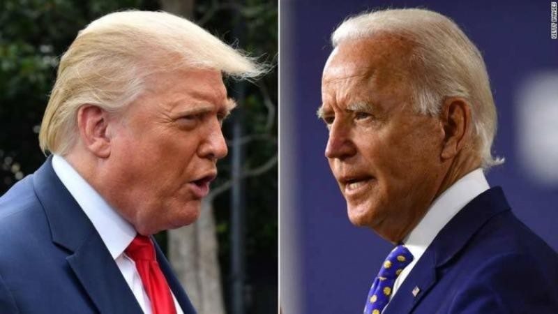 Ông Donald Trump (trái) và ông Biden (phải).