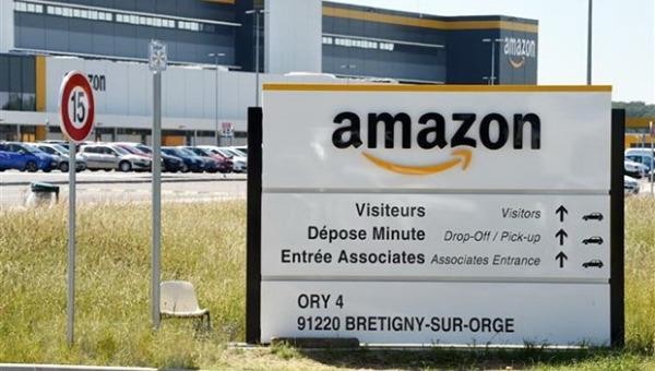 Một chi nhánh của Amazon ở châu Âu. (Ảnh: AFP/TTXVN)