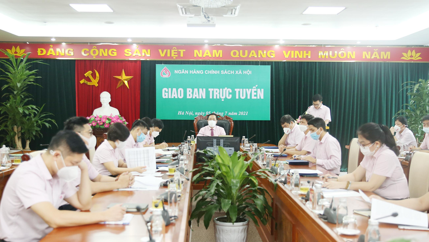 Các đại biểu tham dự giao ban trực tuyến.