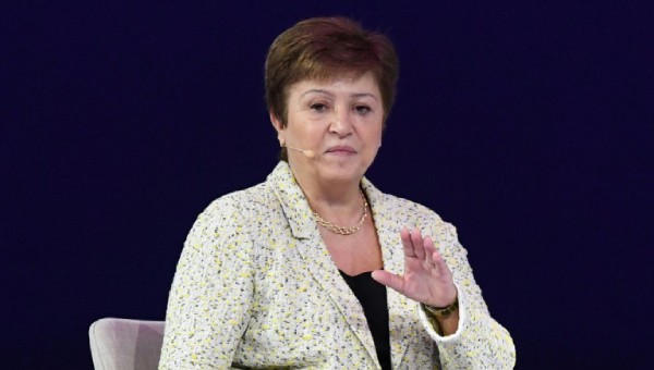 Giám đốc Quỹ Tiền tệ Quốc tế Kristalina Georgieva chia sẻ tại Diễn đàn Phụ nữ toàn cầu ở Dubai.