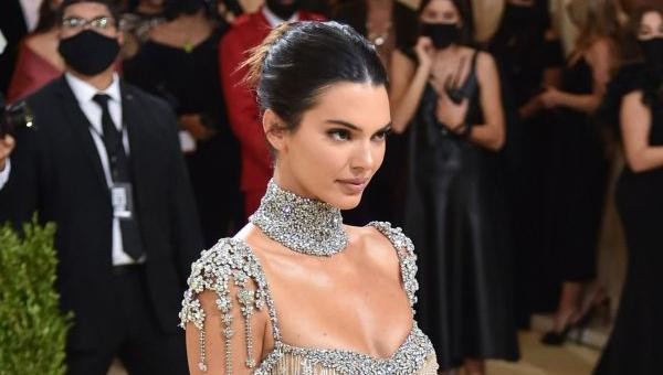 Siêu mẫu hàng đầu thế giới Kendall Jenner 