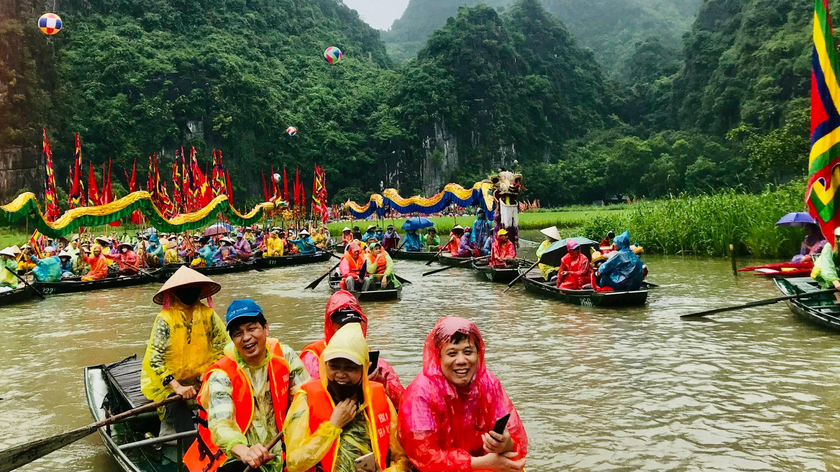 Khai mạc Tuần du lịch "Sắc vàng Tam Cốc - Tràng An"