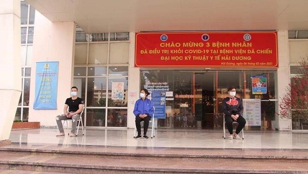 Ba bệnh nhân đầu tiên trong tâm dịch Hải Dương đã được xuất viện