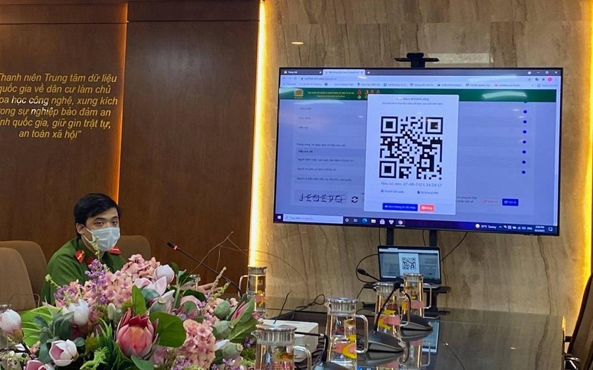 Cục Cảnh sát quản lý hành chính về trật tự xã hội (Bộ Công an) hướng dẫn thao tác kê khai trên hệ thống. Ảnh: giaoducthoidai