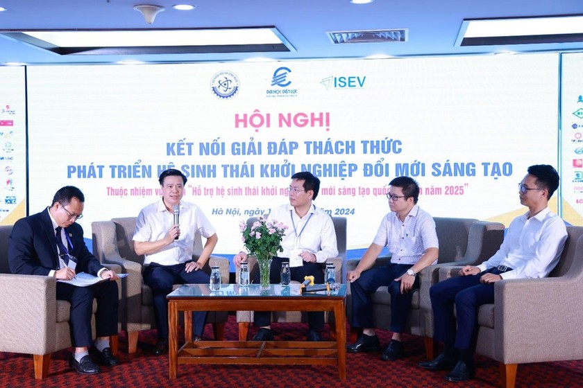 Đại diện doanh nghiệp chia sẻ tại chương trình.