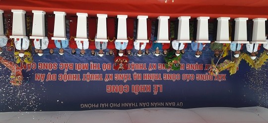 Lãnh đạo TP Hải Phòng bấm nút khởi công dự án