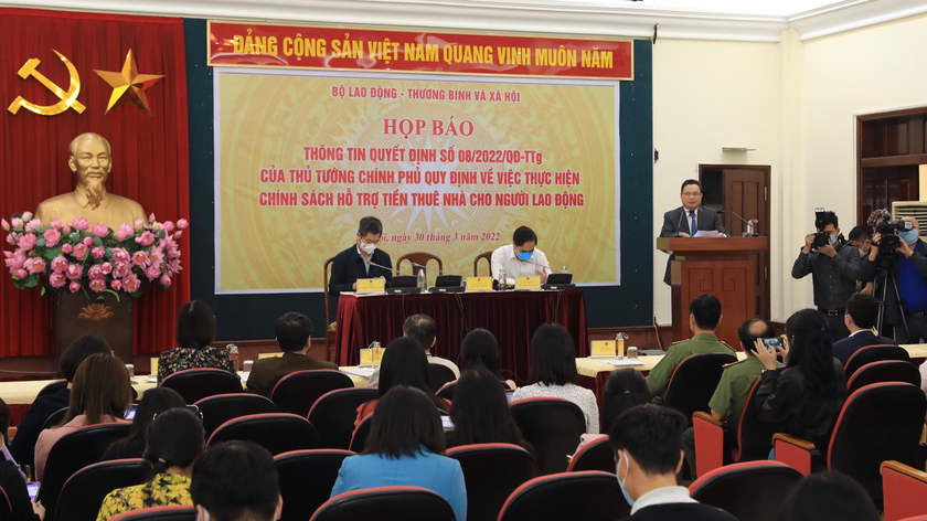 Quang cảnh buổi họp báo.