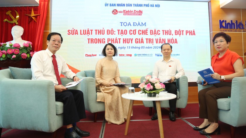 Các đại biểu dự tọa đàm. (Ảnh: Phạm Hùng)