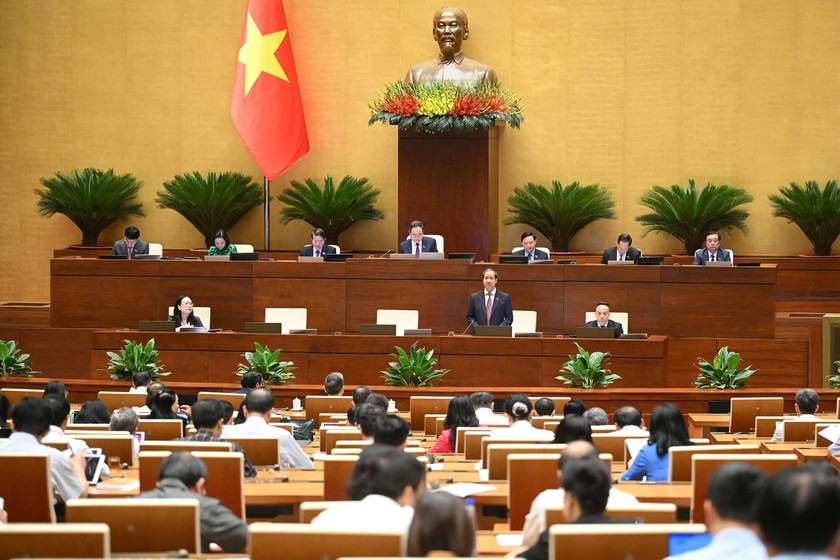 Quang cảnh phiên chất vấn sáng 20/6. (Ảnh: Cổng TTĐTQH)