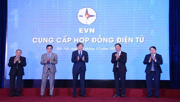 Việc cung cấp hợp đồng điện tử chính thức đánh dấu "khép kín" quá trình cung cấp điện trực tuyến của EVN