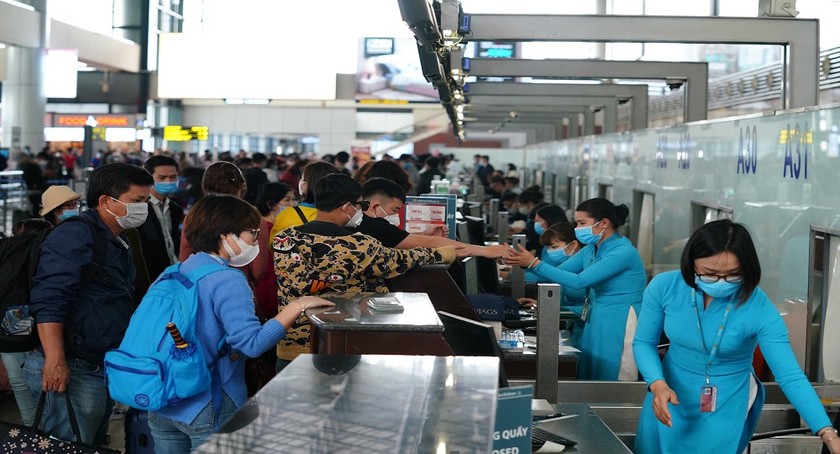 Nội Bài đã chuẩn bị nhiều phương án phân luồng khi lượng hành khách tăng lên. 