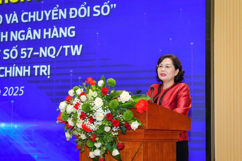 Thống đốc Nguyễn Thị Hồng phát biểu tại hội nghị. Ảnh: Kiều Đức Khanh