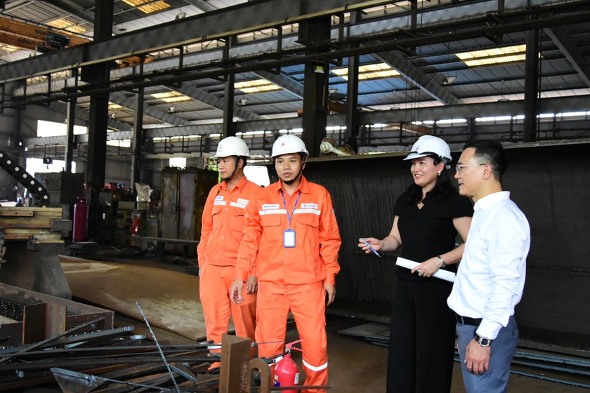 Công ty Cổ phần CK41 tham gia ký cam kết điều chỉnh phụ tải điện