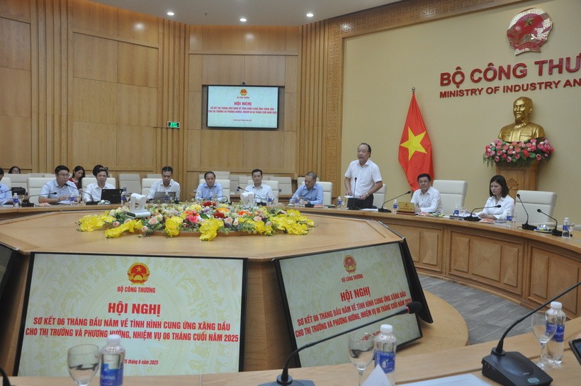 Đảm bảo tổng nguồn cung xăng dầu 6 tháng cuối năm 