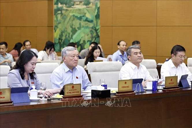Đại biểu dự khai mạc Phiên họp. Ảnh: Doãn Tấn/TTXVN