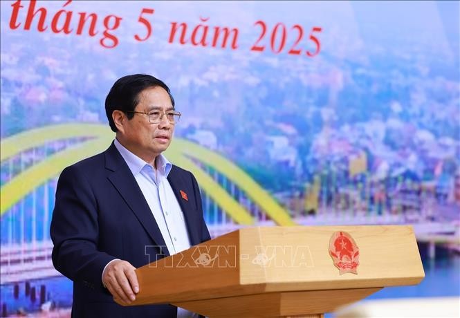 Thủ tướng Phạm Minh Chính chủ trì Phiên họp thứ 17 của Ban Chỉ đạo nhà nước các công trình, dự án quan trọng quốc gia, trọng điểm của ngành giao thông vận tải. Ảnh: Dương Giang/TTXVN.