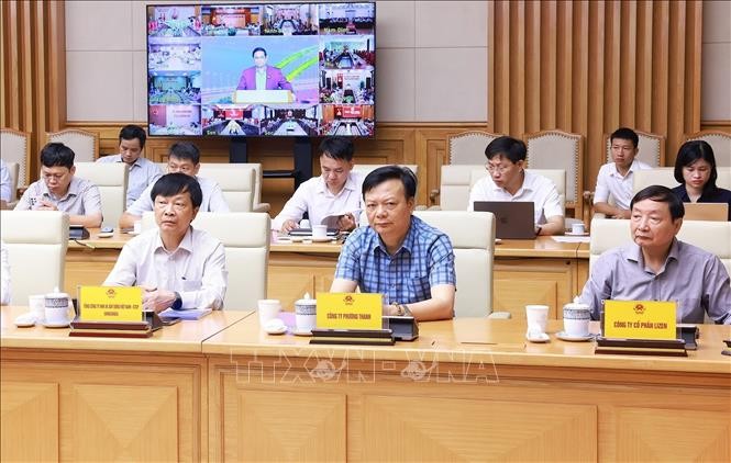 Đại diện các ngành, nhà thầu, ban quản lý dự án tham dự cuộc họp. Ảnh: Dương Giang/TTXVN