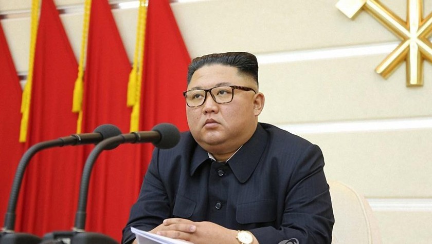 Nhà lãnh đạo Triều Tiên Kim Jong-un chủ trì cuộc họp của Bộ chính trị Đảng Lao động Triều Tiên bàn về các biện pháp phòng ngừa dịch.