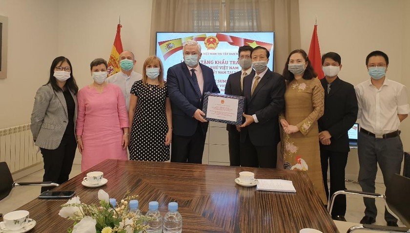 Hình ảnh tại buổi lễ.