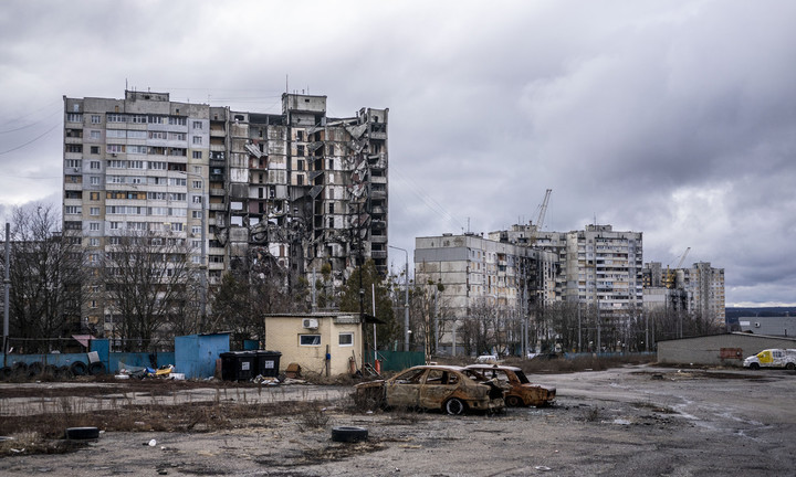 Một tòa nhà bị hư hỏng ở Saltovka, Kharkov, Ukraine.