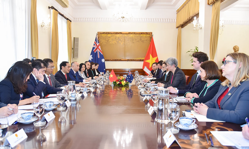 Bộ trưởng Ngoại giao Bùi Thanh Sơn và Bộ trưởng Ngoại giao Australia Penny Wong đồng chủ trì Hội nghị Bộ trưởng Ngoại giao Việt Nam - Ausralia lần thứ 5.