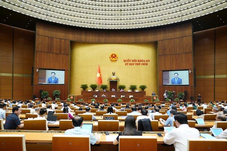 Quang cảnh phiên họp.