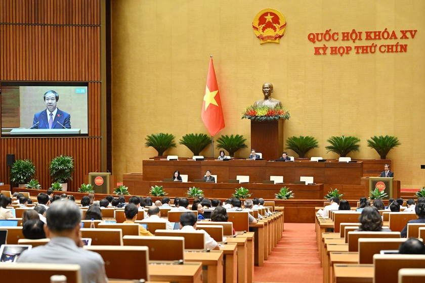 Quang cảnh phiên họp.