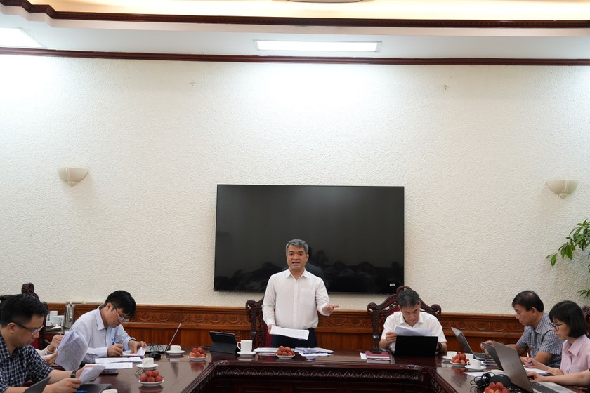 Thứ trưởng Nguyễn Thanh Tú phát biểu tại cuộc họp.