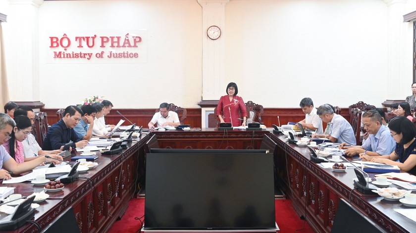 Toàn cảnh cuộc họp.