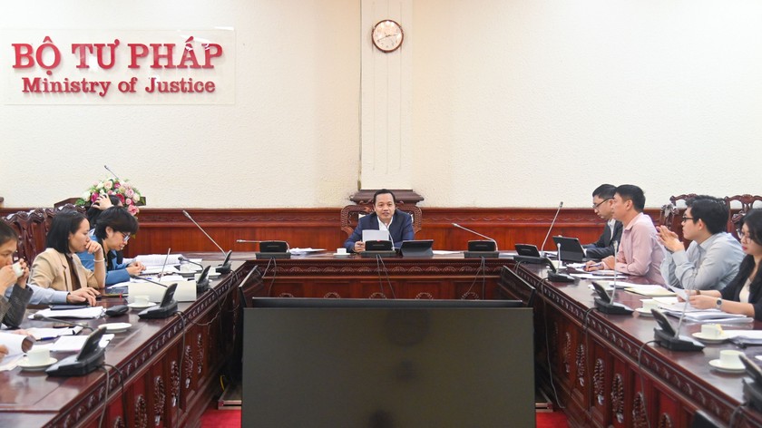 Toàn cảnh cuộc họp.