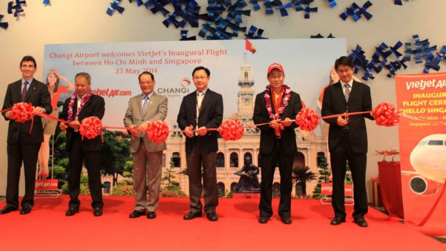 VietJet xác lập kỷ lục chuyến bay khai trương mang đến nhiều nụ cười nhất tại Singapore