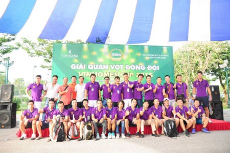 Hàng trăm cư dân tham dự Giải quần vợt đồng đội Vinhomes Cup 2015