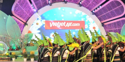 Vietjet đồng hành cùng cùng Festival Hoa Đà Lạt lần 6 năm 2015