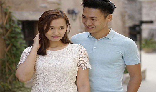 Lã Thanh Huyền và  Mạnh Trường trong một cảnh quay.