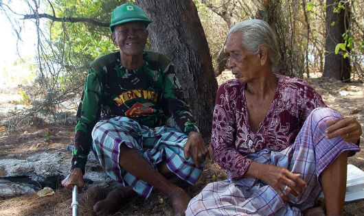  Hai vợ chồng Daeng Abu và Daeng Maida trở thành những nhà hoạt động môi trường đầy nhiệt thành 
