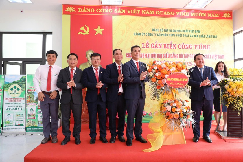 Công trình “Trung tâm bán hàng và giới thiệu sản phẩm” được hoàn thành sau hơn 4 tháng thi công.