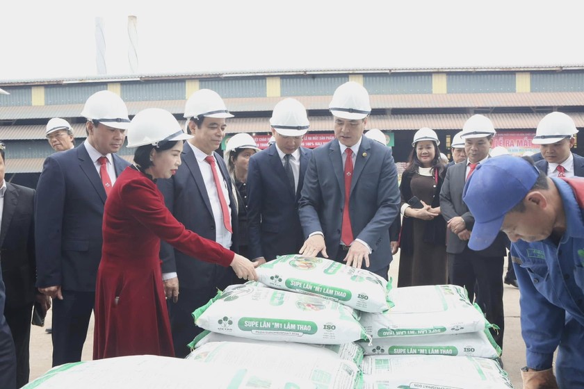 Doanh thu bán hàng và cung cấp dịch vụ của Supe Lâm Thao trong 6 tháng đầu năm ước đạt 2.713 tỷ đồng