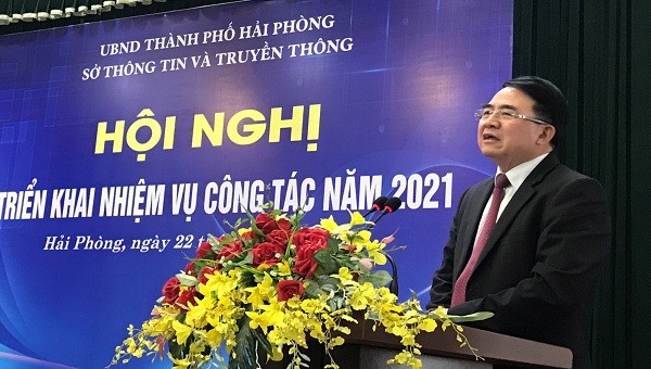 Phó Chủ tịch UBND TP Lê Khắc Nam phát biểu chỉ đạo Hội nghị.