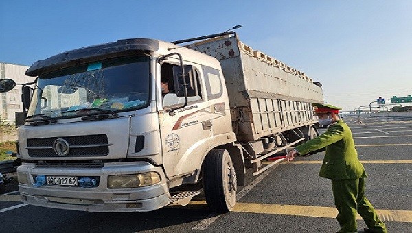 Hải Phòng “mở cửa” cho phép hàng hóa đủ điều kiện từ Hải Dương vào thành phố