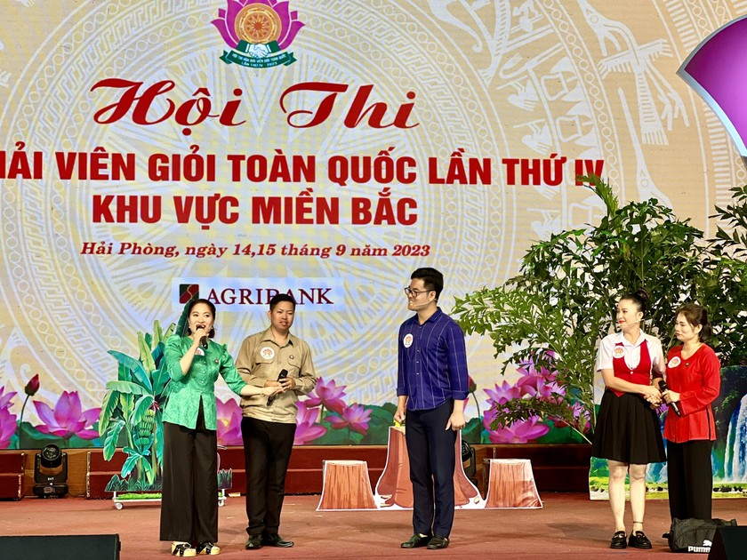 Các đội thi thực sự toả sáng trên sân khấu