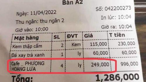 Ly cà phê có giá 249 ngàn đồng.