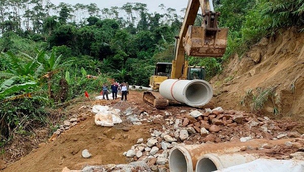 Đường vào thủy điện cơ bản đã thông, các điểm sạt lở đã được khắc phục, nền đường ổn định, không phát sinh điểm sạt lở mới.