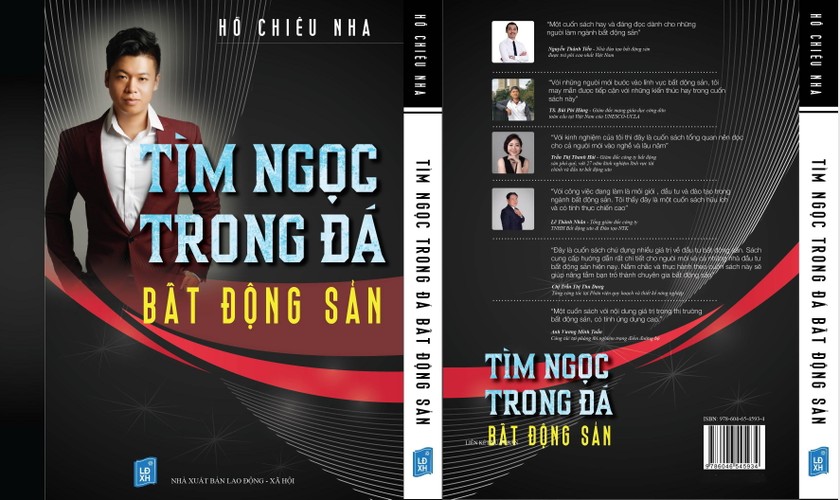 Bìa sách “Tìm ngọc trong đá”.