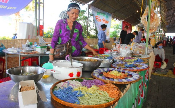 20 đội thi Bánh dân gian Nam bộ với  'Sắc màu Đất Phương Nam'